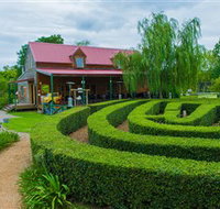 Amazement Farm and Fun Park / Cafe and Farmstay Accommodation - Perths Hotel