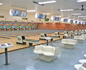 Bateau Bay Ten Pin Bowl - Perths Hotel 0