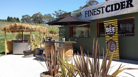 Artemis Wines - Perths Hotel 5