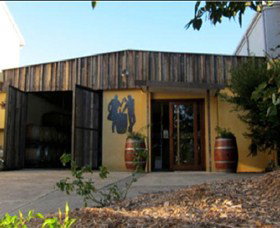 Inner City Winemakers - Perths Hotel 0