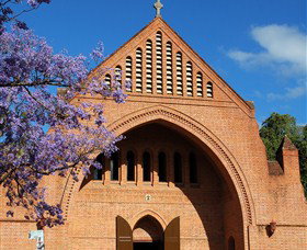 Christ Church Cathedral Grafton - Perths Hotel 1