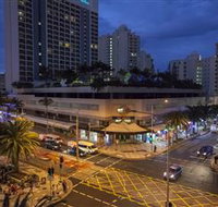 Piazza Surfers Paradise - Perths Hotel