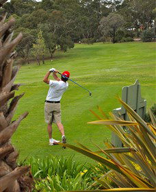 Pambula Merimbula Golf Club - Perths Hotel 1
