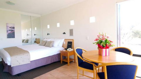 Margarets Beach Resort - Perths Hotel 0