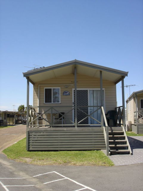 Belmont Pines Lakeside Holiday Park - Perths Hotel 6