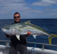 Reef Encounters Fishing Charters. - Perths Hotel