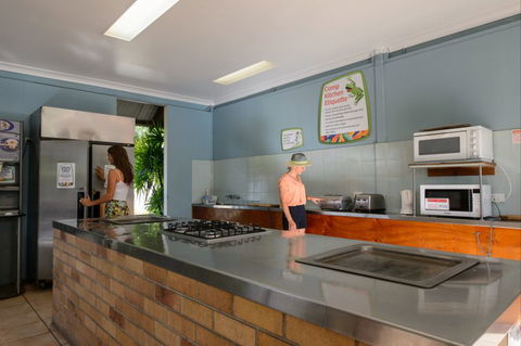 BIG4 Adventure Whitsunday Resort - Perths Hotel 21