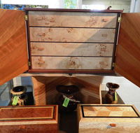 Montville Woods Gallery - Perths Hotel