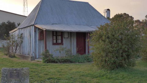 Pye Cottage Museum - Perths Hotel 0