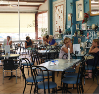 Inspirations Cafe Gift and Patchwork Gallery - Perths Hotel