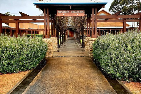 Margaret River Small-Group Full-Day Wine & Food Tour - Perths Hotel 24