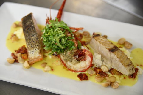 Margaret River Small-Group Full-Day Wine & Food Tour - Perths Hotel 13