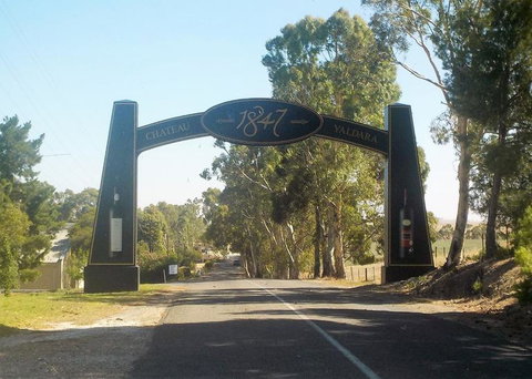 Barossa Valley Wineries Tour With Tastings And Lunch From Adelaide - Perths Hotel 12