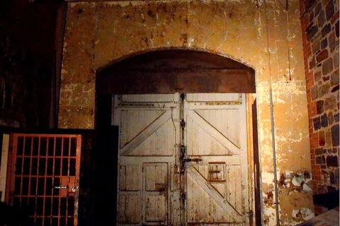 Adelaide Gaol Ghost Tour And Paranormal Investigation - Perths Hotel 3