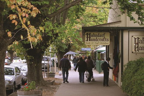 Adelaide Highlights, Hahndorf & McLaren Vale Wine Tasting And Sightseeing Tour - Perths Hotel 7