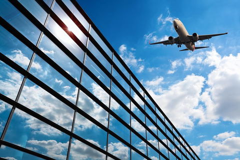 Luxury Brisbane Airport Transfers To And From Surfers Paradise For 2 Person - Perths Hotel 4