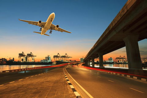 Luxury Brisbane Airport Transfers To And From Surfers Paradise For 2 Person - Perths Hotel 3
