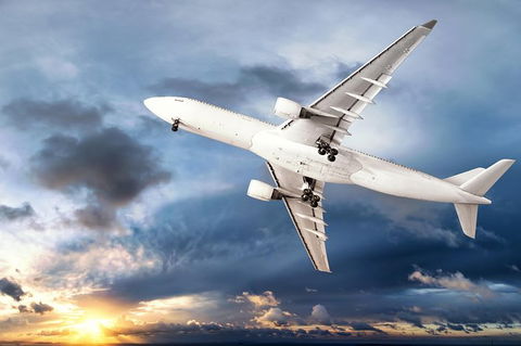 Luxury Brisbane Airport Transfers To And From Broadbeach For Up To 4 Ppl - Perths Hotel 0