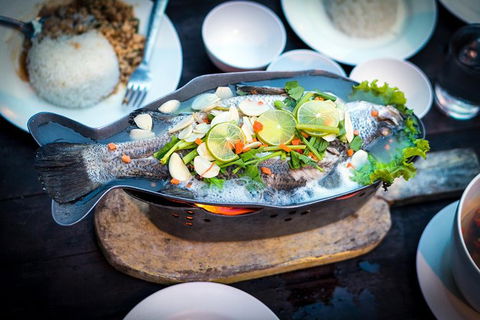 Ultimate Sydney Food Experience: Private & Personalized - Perths Hotel 21