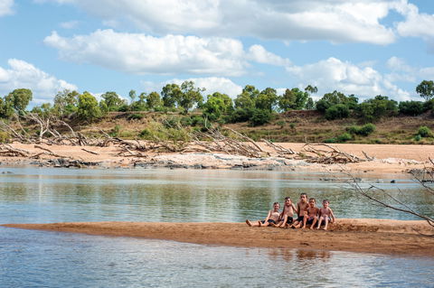 Burdekin - Perths Hotel 0