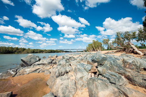 Burdekin - Perths Hotel 2