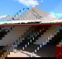 Jones Store - Perths Hotel