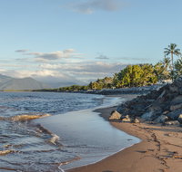Machans Beach - Perths Hotel