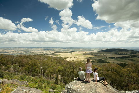 Mt Wombat Lookout - Perths Hotel 0