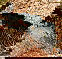 Red Hands Cave Walking Track - Blue Mountains National Park - Perths Hotel