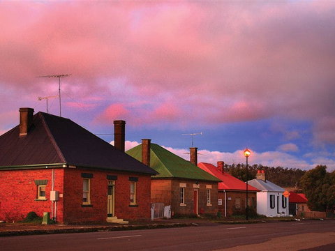 Heritage Highway - Perths Hotel 1