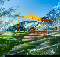 Sarina Beach - Perths Hotel