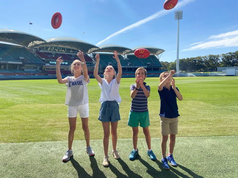 Adelaide Oval Kids Trail - Perths Hotel 0