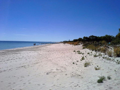 Busselton Beachfront - Perths Hotel 0