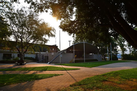 Centennial Park At Cooma - Perths Hotel 2