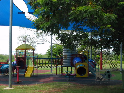 Cloncurry Mary Kathleen Memorial Park Complex - Perths Hotel 1