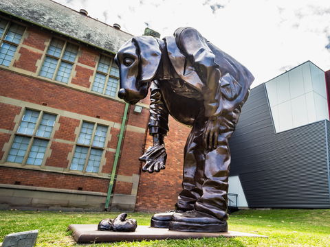 Maitland Regional Art Gallery - Perths Hotel 1