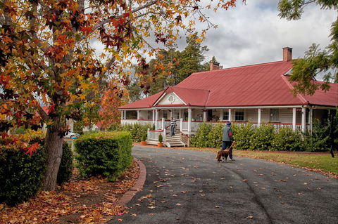 Ringsfield House, Nanango - Perths Hotel 1