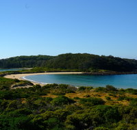 Snorkelling Broulee Island