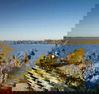 Yanga Lake Viewing Deck - Perths Hotel
