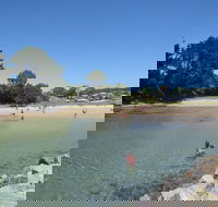 Bruce Steer Pool - Perths Hotel