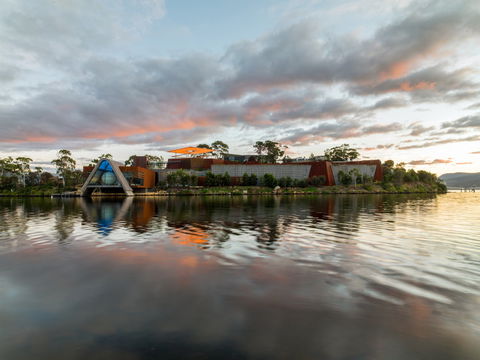 MONA - Museum Of Old And New Art - Perths Hotel 0