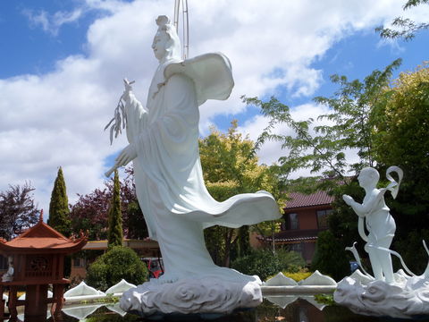 Sakyamuni Buddhist Centre/Van Hanh Monastery - Perths Hotel 0