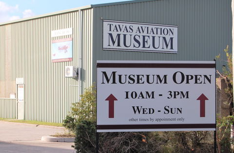 The Australian Vintage Aviation Society Museum - Perths Hotel 2