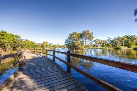 Centenary Lakes Park - Perths Hotel 0