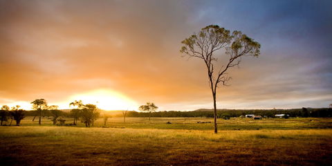 Cooyar - Perths Hotel 0