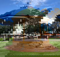 Discovering Historic Kadina Town Walk - Perths Hotel