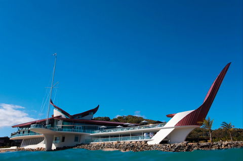 Hamilton Island Yacht Club - Perths Hotel 2