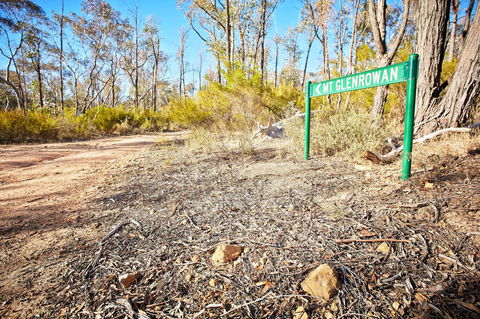 Mt Glenrowan Lookout Walk - Perths Hotel 0