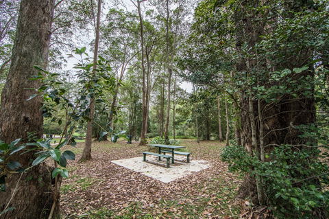Rocksberg Park Heritage Reserve - Perths Hotel 1