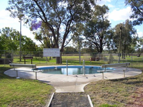 Walgett Artesian Bore Baths - Perths Hotel 1